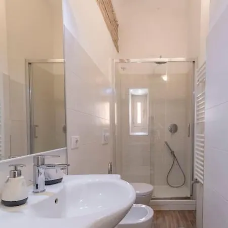 2 Minutes From The Colosseum - Luxury * Rome