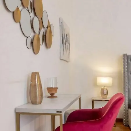 2 Minutes From The Colosseum - Luxury Apartment *