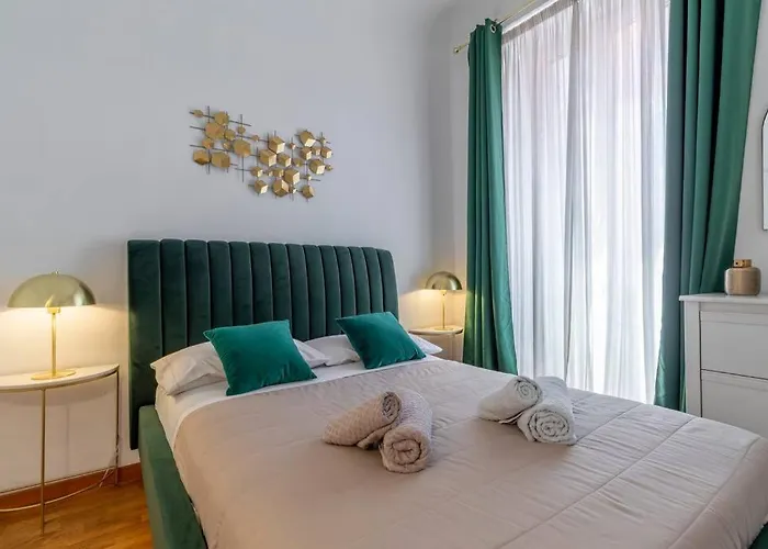 2 Minutes From The Colosseum - Luxury * Rome
