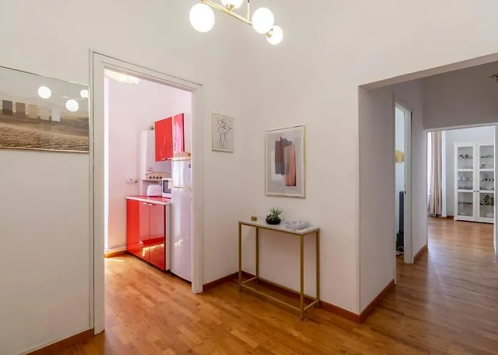 2 Minutes From The Colosseum - Luxury Rome