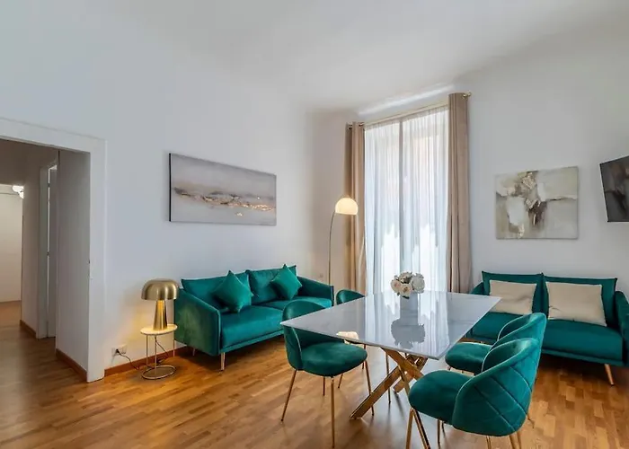 2 Minutes From The Colosseum - Luxury * Rome